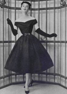 Christian Dior New Bow Dress with Neckline