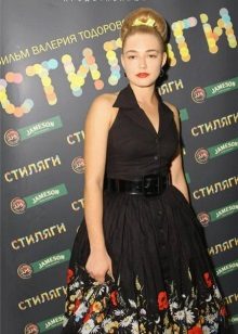 New style dress and hairstyle