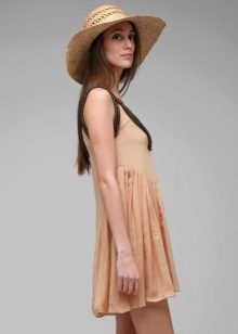 Beige Pleated Dress with Hat