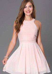 Pink flared dress from the waist