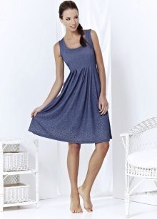 Midi length flared dress with high waist