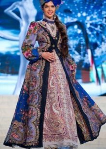  ชุดรัสเซียกับแหลมในสไตล์รัสเซีย