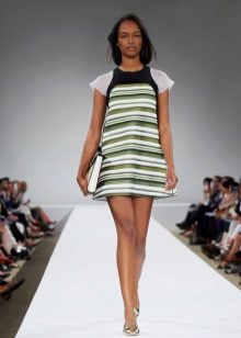 Short knitted striped dress