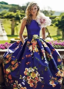 Puffy dress with fabric flower