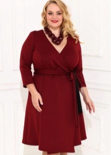 Zabalte si šaty s nadváhou