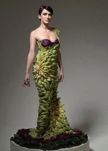 Dress made of vegetables