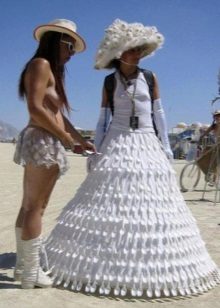 Dress made of plastic forks
