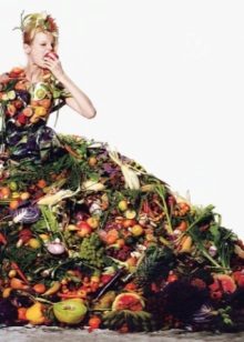 Dress made of fruits and vegetables