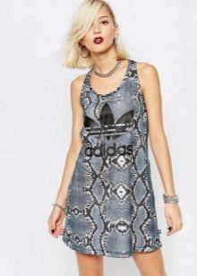 Decoration for a dress shirt