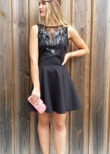 Accessories for a black dress with a skirt