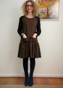 Full skirt low waist dress