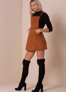 Fløyels kjole-sundress