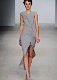 Knitted woolen dress with braids