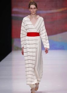 Woolen dress with a smell