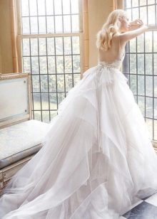 Luxurious open back wedding dress