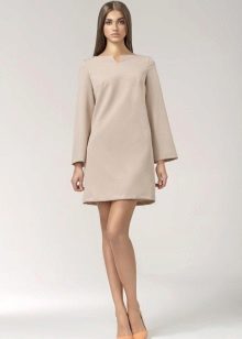 60s Beige A-Line Short Sleeve A-Line Dress With Pumps