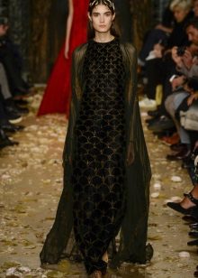 Vestit llarg de cap a negre