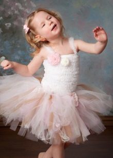 Short tutu dress for girls with volumetric flowers