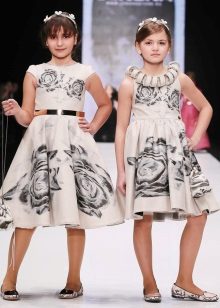 Puffy short print dresses