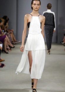 Robe blanche à la mode printemps-été 2016