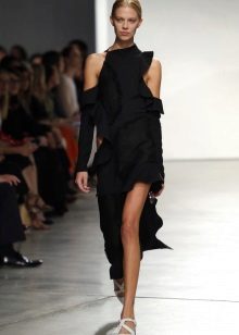 Saison de robe à la mode printemps-été 2016 avec volants