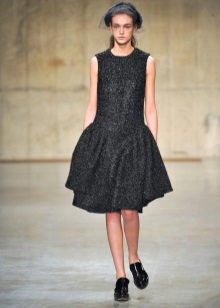 Dress for the girl of 15-16 years magnificent