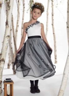 vestit d'una sola espatlla per al grau 4 de graduació