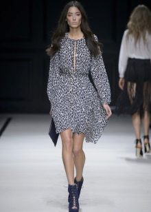 Blue shoes to a gray dress