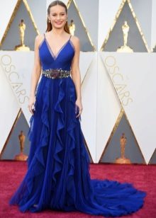 Belt to the blue dress