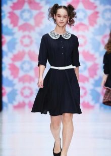 School dress for girls with a half-skirt