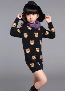 Knitted winter dress for girls with print
