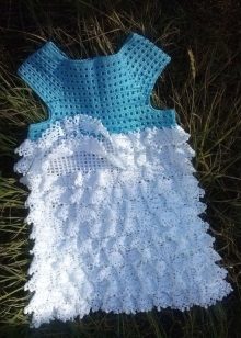 Elegant dress white and blue with frills for girls 4-5 years crocheted