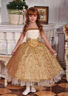 Golden Floor-Length Prom Dress in Kindergarten