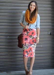 Pencil skirt with a scarf