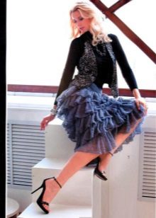 graceful skirt with frill