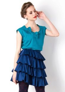 what to wear with a frill skirt