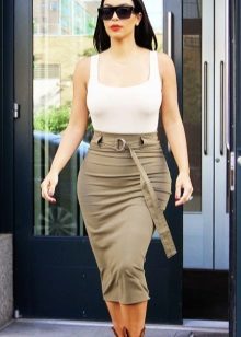 Long pencil skirt in swamp color