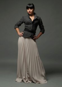 beige floor pleated skirt