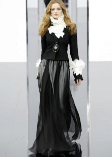 maksi etek ile siyah beyaz topluluk