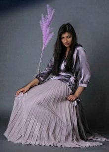 purple long pleated skirt