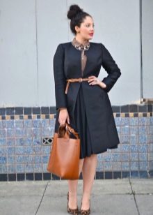 business style skirt for overweight women