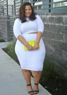 white knitted skirt for overweight women