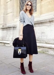 Skirts suitable for women with a figure like Pear