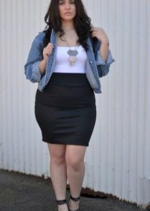 Skirt for a girl with a figure like Apple