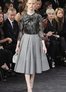 Gray skirt thick leather sun