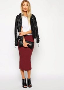 Mid-length skirt for summer