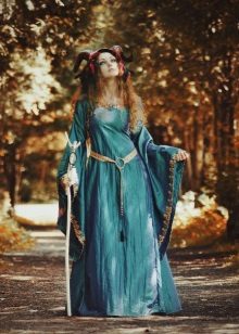 squeeze taffeta dress