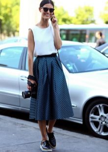 ribbed midi skirt