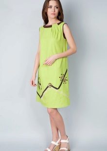 Light green dress with sandals