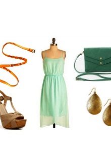 Accessories for light green dress